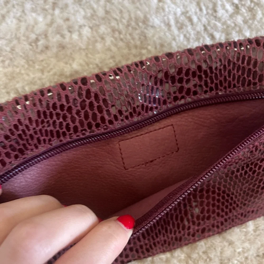 Sorial New York Burgundy Clutch NEW WITH TAGS - Picture 5 of 7